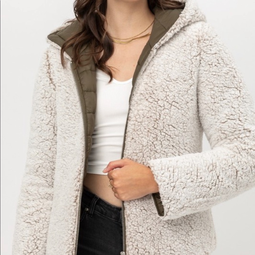 Last S • Reversible Puffer Jacket — in Olive - Picture 3 of 10